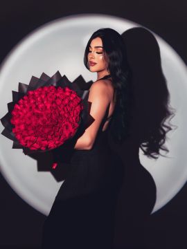 IZLAY GOMEZ