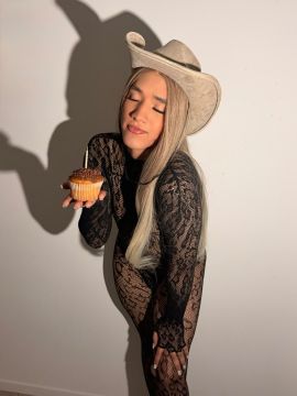Valeria 