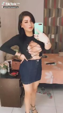 THALITA  BRASILEIRA