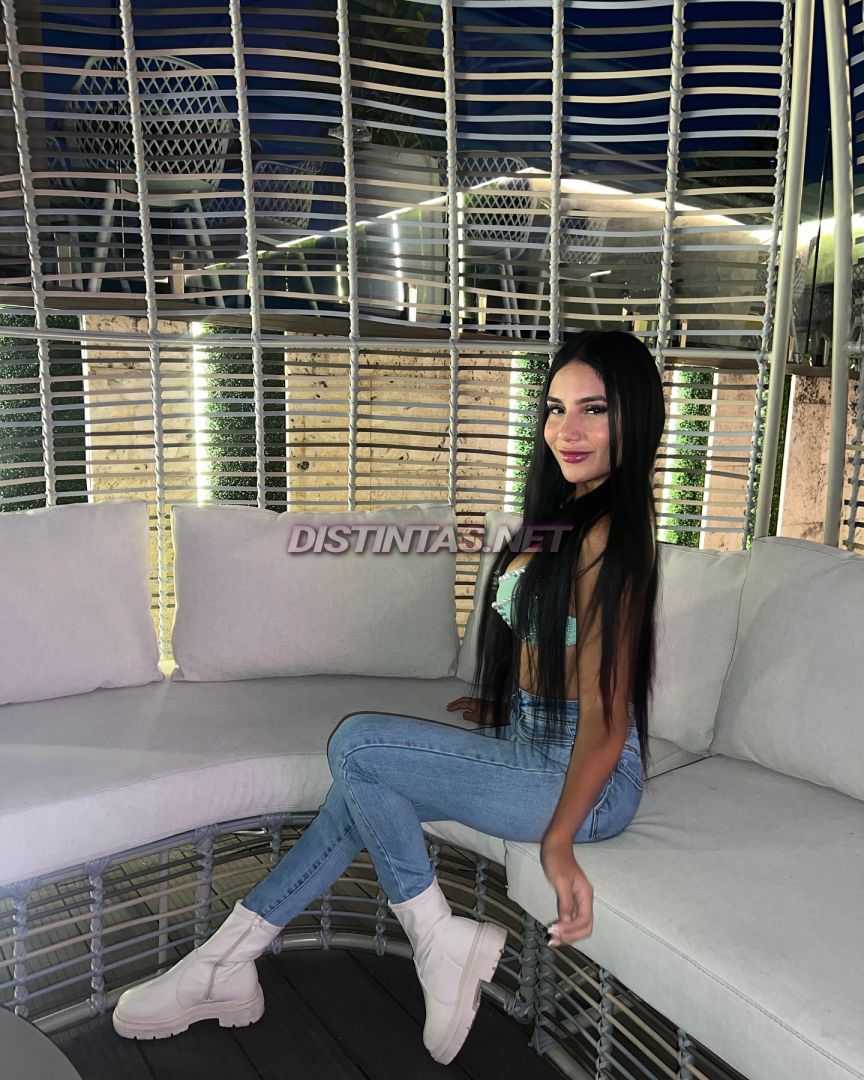 CARO GOITIA