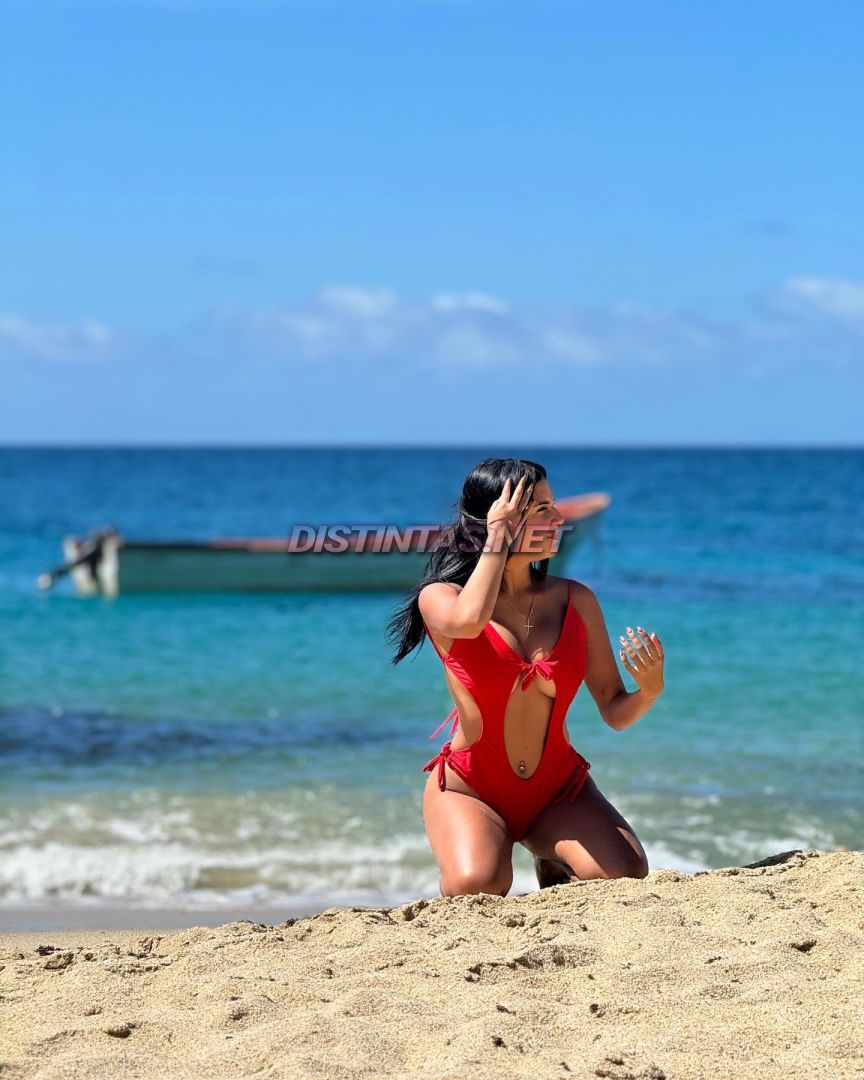 CARO GOITIA