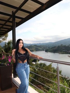 CARO GOITIA