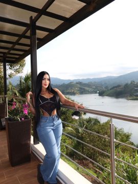 CARO GOITIA