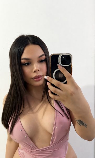 Saludos amor mi nombre es Elena  una guapura transexual de únicamente 22 añitos.

Te contaré un poco sobre mi.
En mi hayaras una dama linda, buena onda refinada caliente super femenina respetuosa y sobre todo limpia.

Soy una hembra que le fascina pasarla bien, en nuestro momento podemos conversar tomar algo para entrar en confianza lo importante, es que la pases bien.

Cuento un físico bien proporcionado cintura, una piel delicada y suave, un pecho exquisito y una estatura de 1.650cm soy una linda dama petite.

ESCRIBIRME SI REALMENTE ESTÁS INTERESADO 

Estamos a una llamada o un mensaje de texto