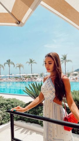 Helyta Hot