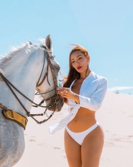 Helyta Hot