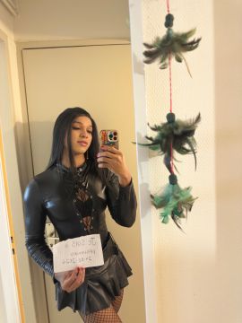 Lara Dominatrix