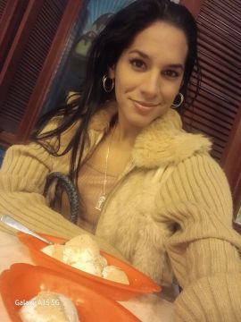 Ary La Cubanita