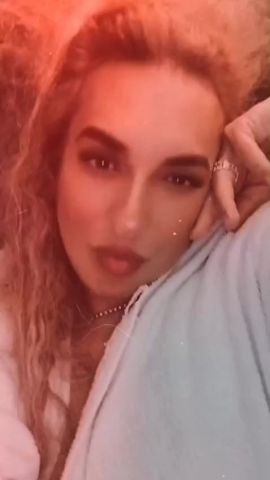 Izel Queen