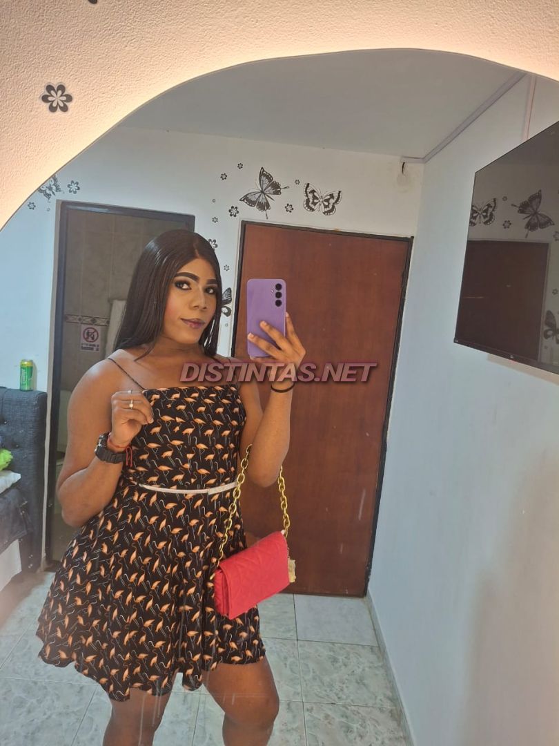 Astrid Leon