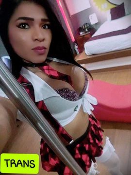 MAILY SMITH