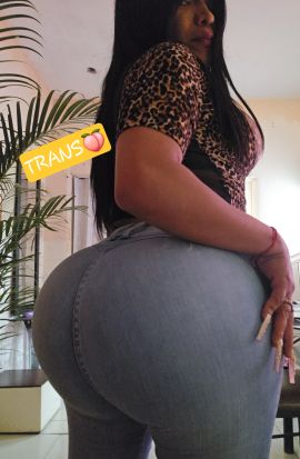 MAILY SMITH