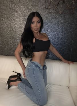 Larissa Miller
