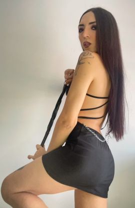 Laura LUXE 
