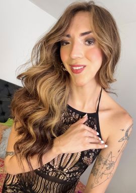 Laura LUXE 