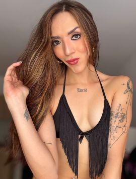 Laura LUXE 