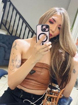 Laura LUXE 