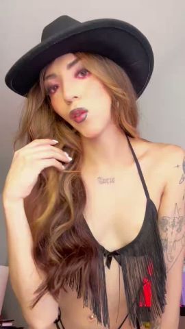 Laura LUXE 