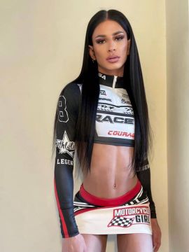  Maya Mariah