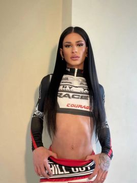  Maya Mariah