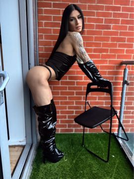  Maya Mariah