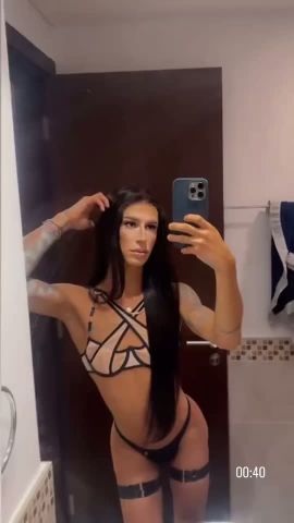  Maya Mariah