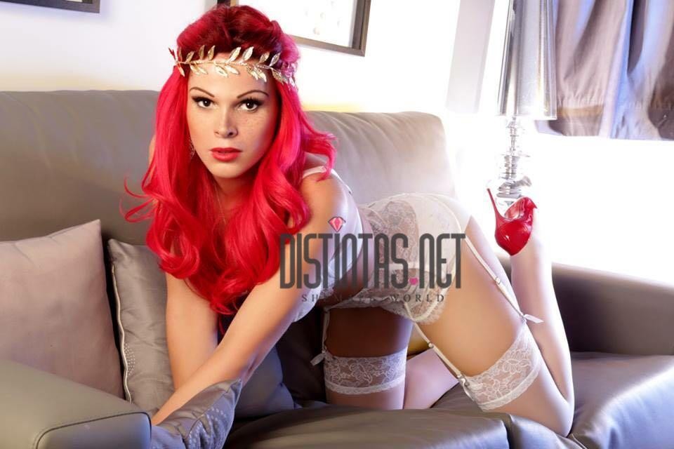 Angelina Khloe