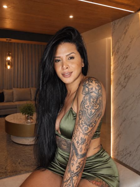 Escortes trans Pallomy XXL à Marseille