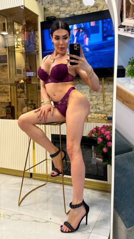 Lili Fox