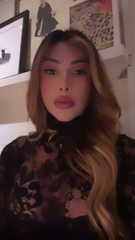 Mia