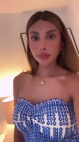 Mia