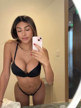 Mia