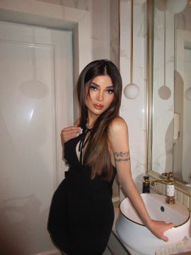 Alina Boz