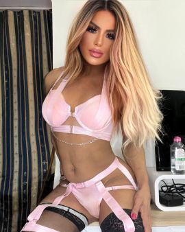 Donatella Mistress