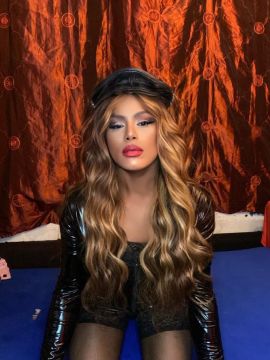 Donatella Mistress