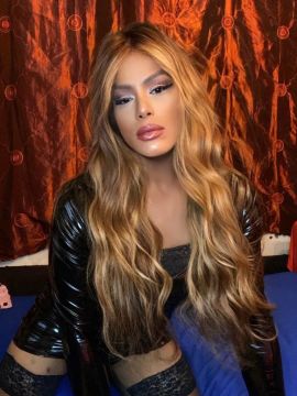 Donatella Mistress
