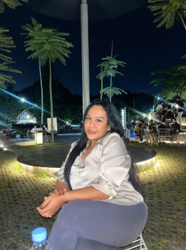 Star top hot bbw
