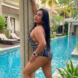 Star top hot bbw