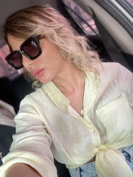 Lara Zn
