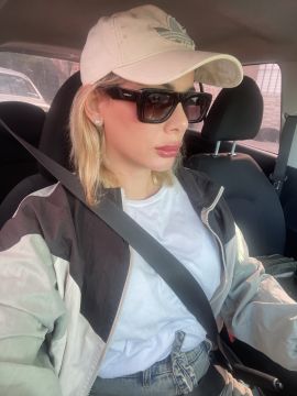 Lara Zn
