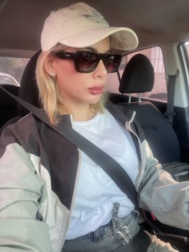 Lara Zn