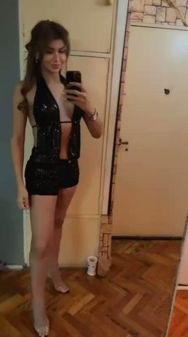 Cecilia Hot
