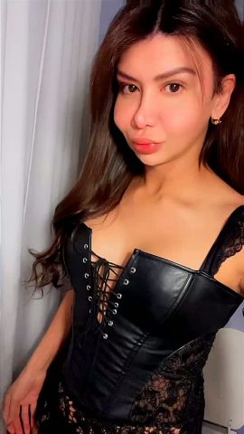Cecilia Hot