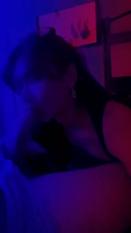 Cecilia Hot