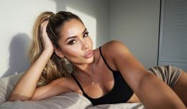 Mia