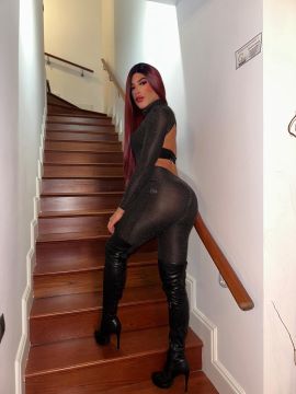 Amanda Hot