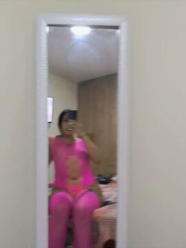 Lia Soffia V
