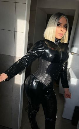 Sasha 21cm