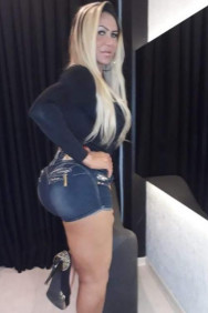 Acompanhantes Trans Shenna Anderson em Centro