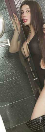 Angela Guzmán